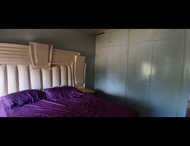 2 BEDROOM FLAT FOR SALE IN VEREENIGING CENTRAL